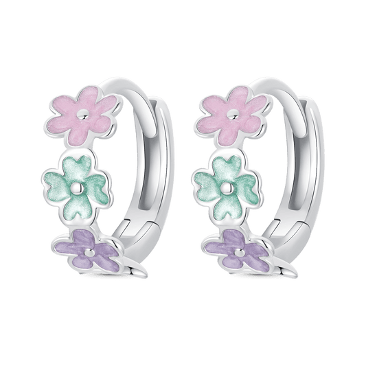 Gnoce Small Flower Huggie Earrings_1
