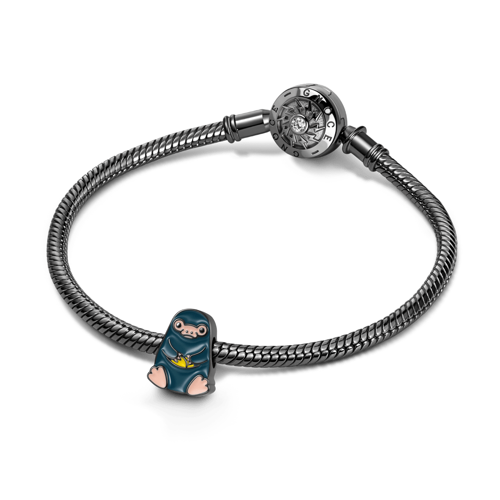 Gnoce Fantastic Beasts and Where to Find Them Niffler Charm_3